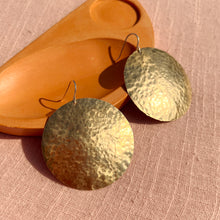 Load image into Gallery viewer, SOLAR disc earrings