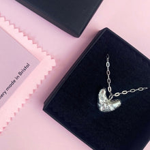 Load image into Gallery viewer, Molten heart necklace
