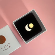 Load image into Gallery viewer, Sun &amp; moon ring
